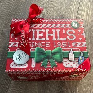 Beautiful Kiehls Gift Box